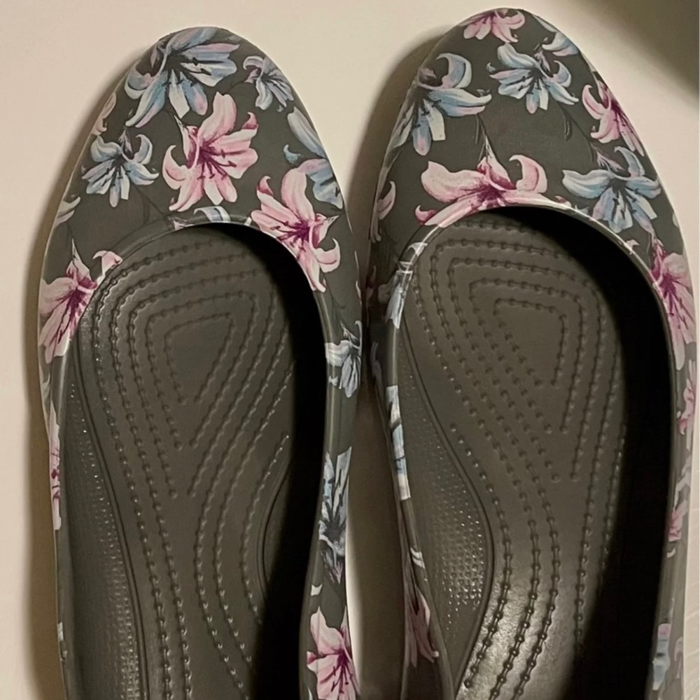 Floral Print Crocs